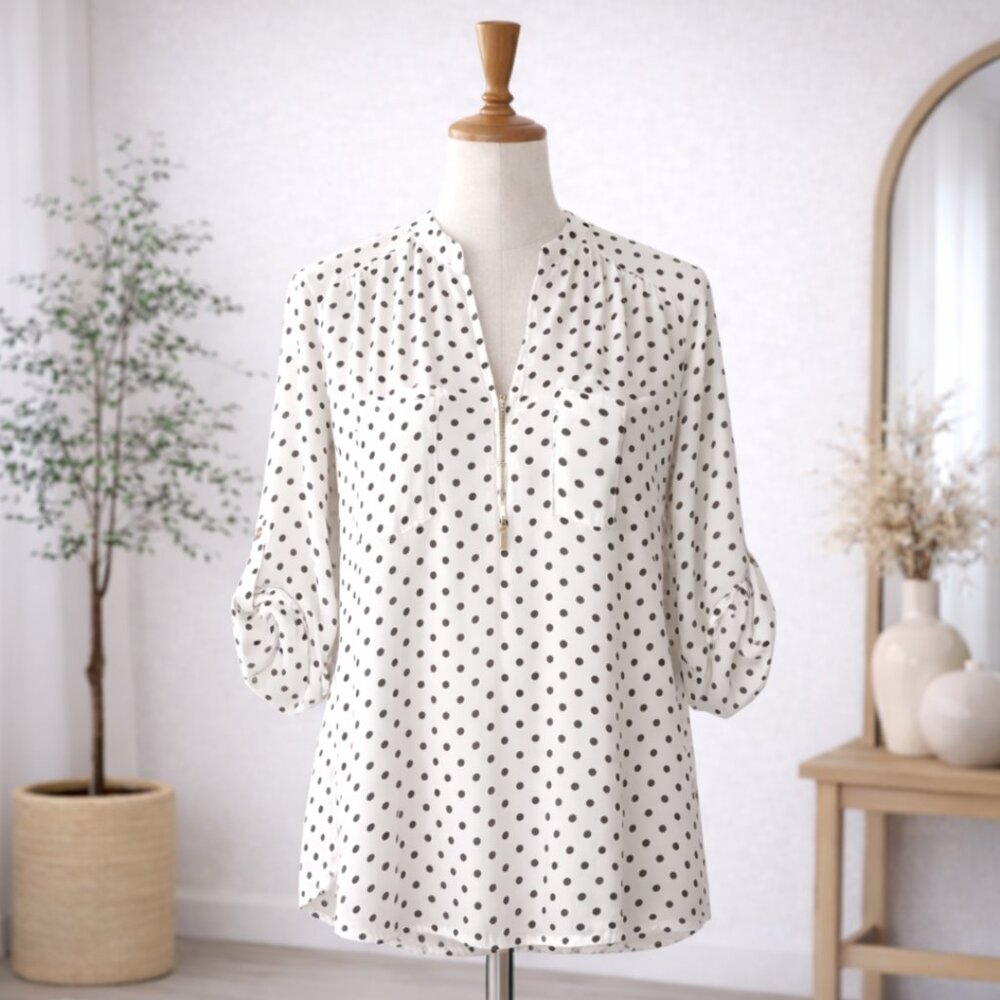 Miley and Molly White Black Polka Dot Blouse Zip Front Size M